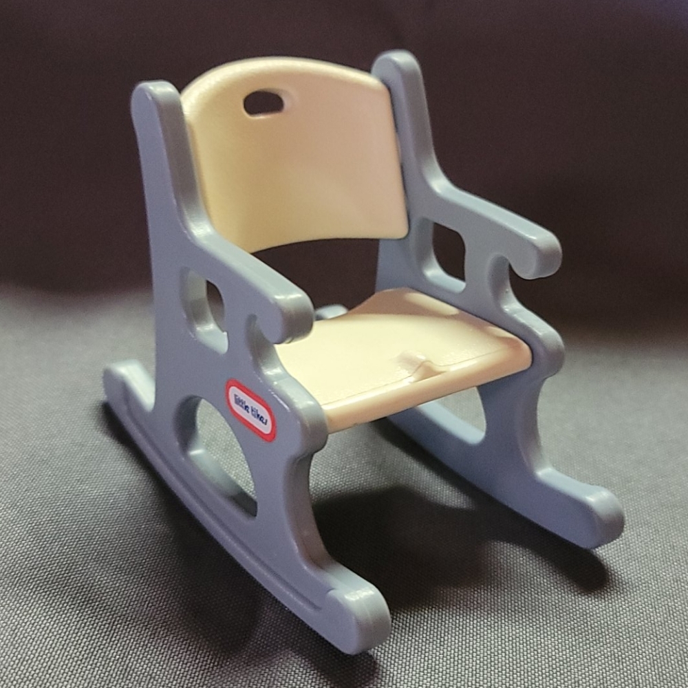 Little tikes doll house toys